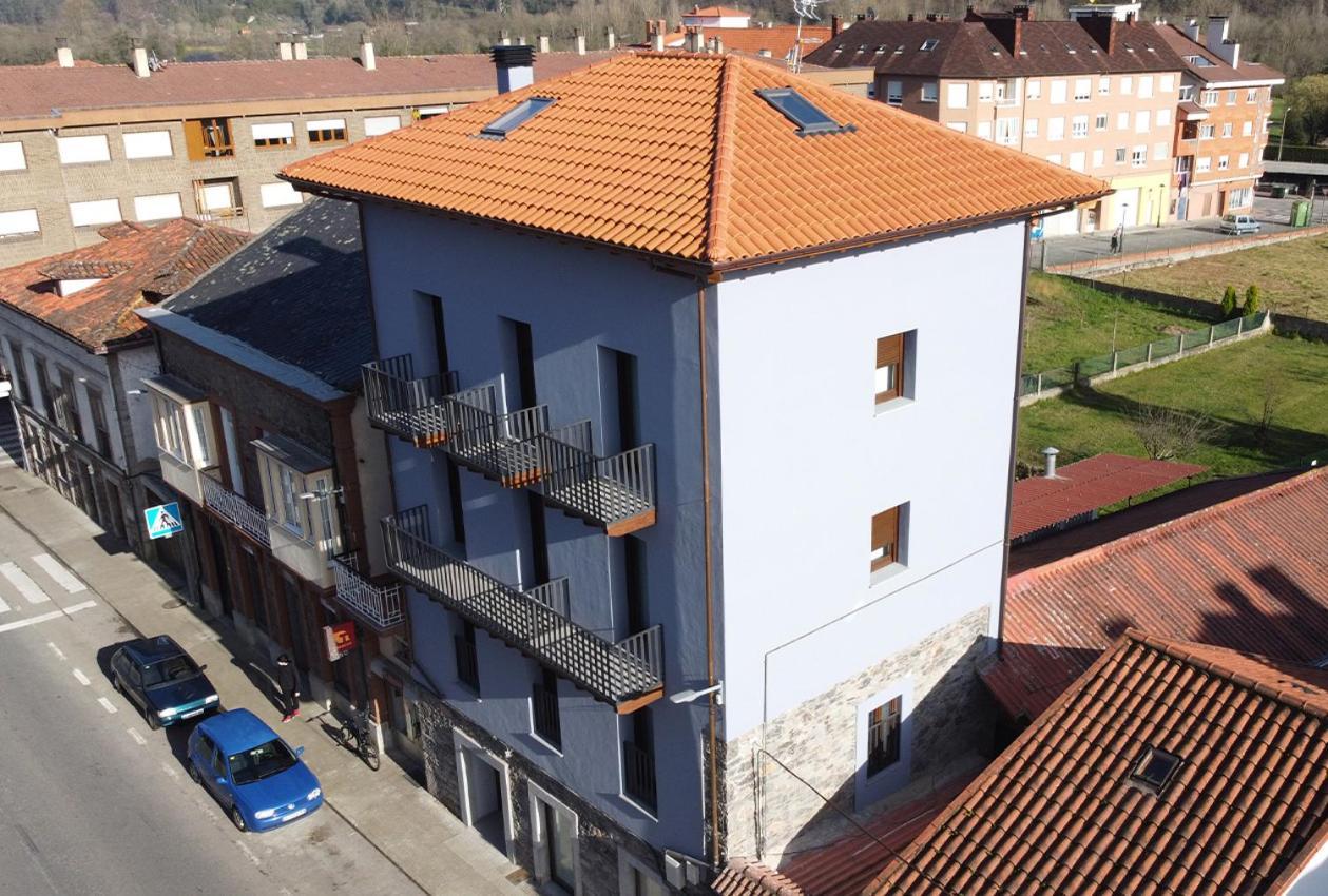 Apartamentos Puerta De Occidente Cornellana Exterior photo